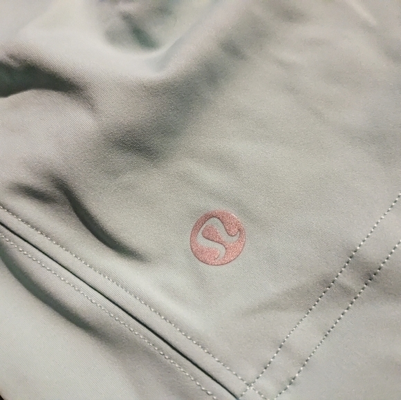 Lululemon On Pace Short size 4 - Picture 6 of 8